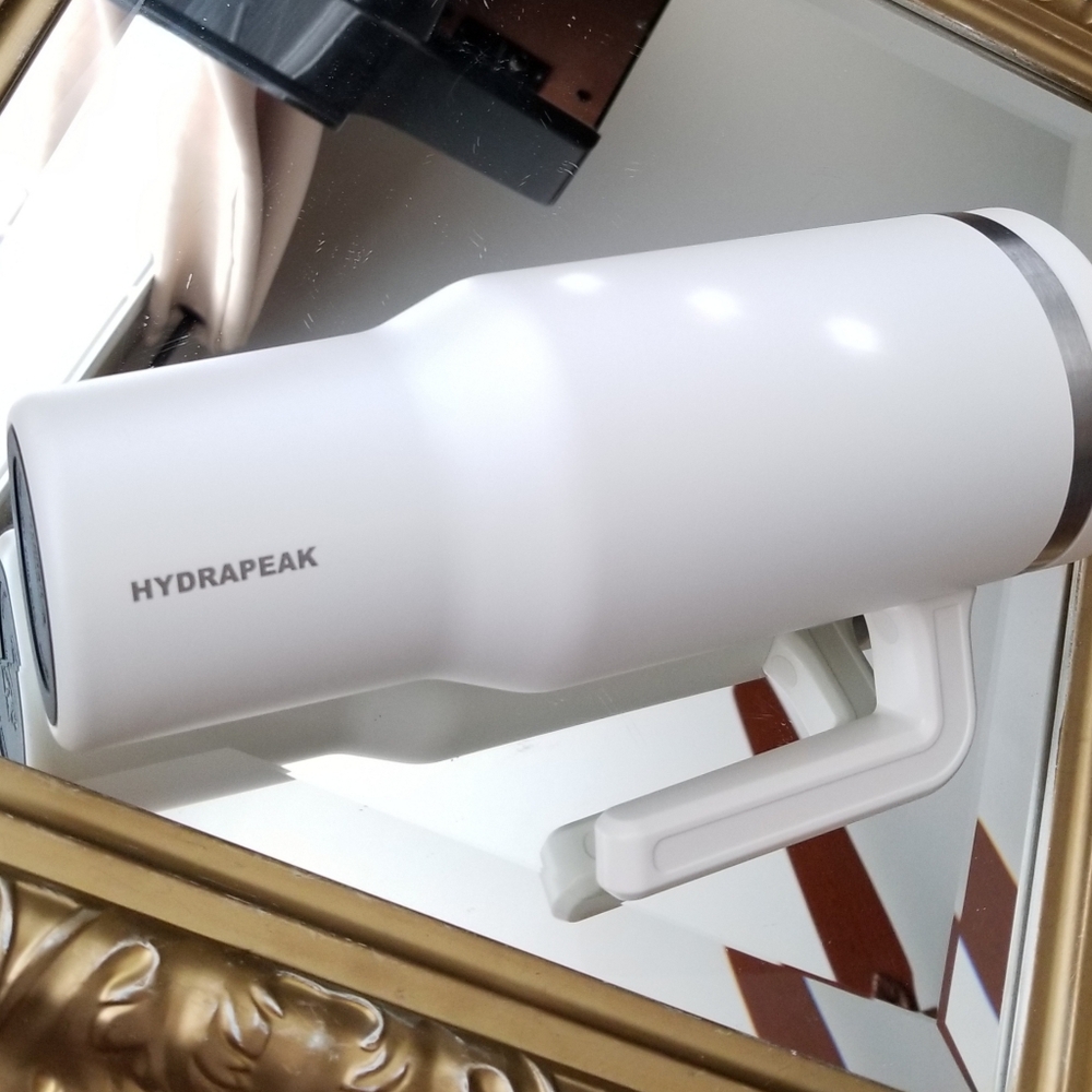 ❗Hydrapeak 40oz White Tumbler with Straw Lid❗